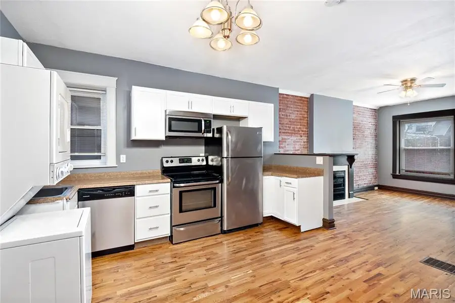 3429 Juniata Street, Saint Louis, MO 63118 - #2