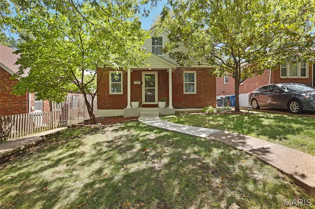 2140 Gray Avenue, Richmond Heights, MO 63117 - #1