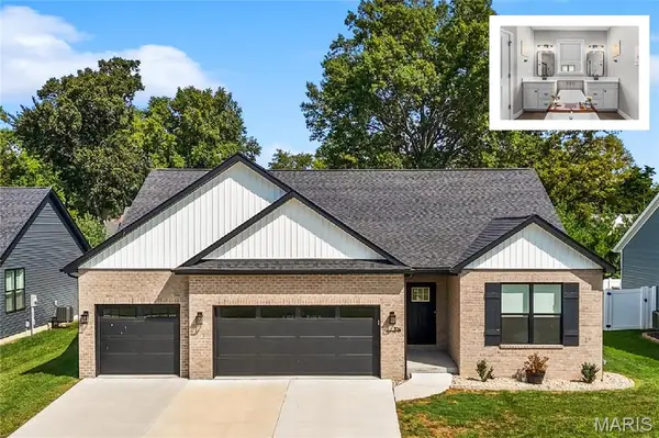 704 Mortar Street, Mascoutah, IL 62258