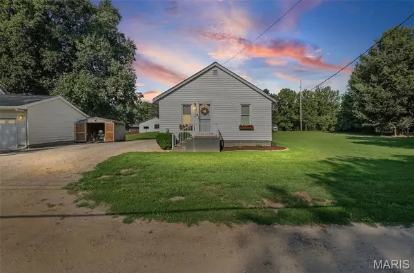 2808 Norwood Lane, Godfrey, IL 62035