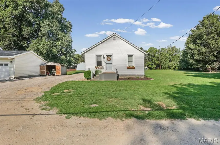 2808 Norwood Lane, Godfrey, IL 62035 - #2