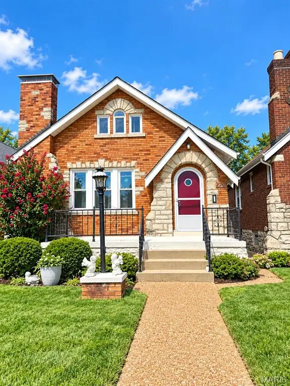5623 Walsh Street, St Louis, MO 63109
