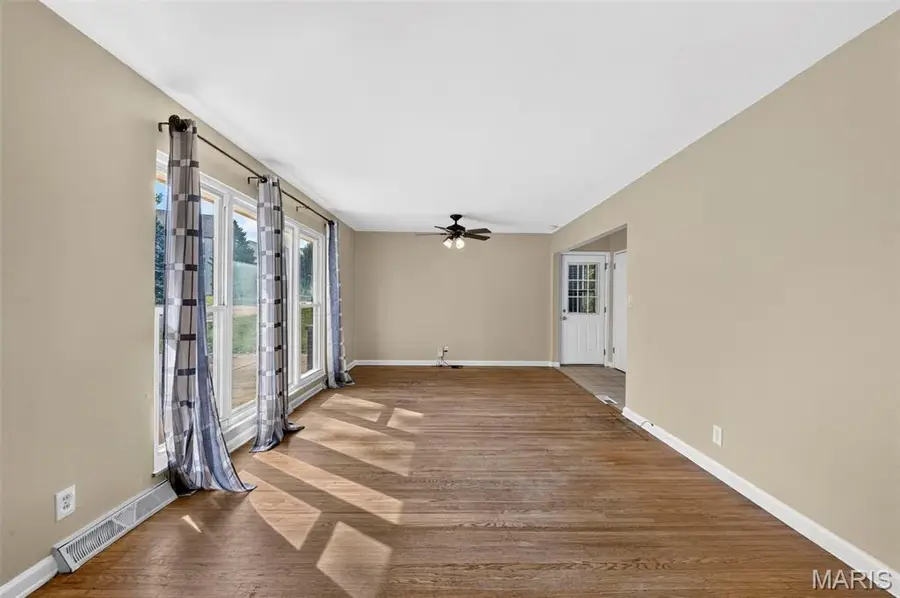 1229 Olivette Drive, Saint Louis, MO 63132 - #3