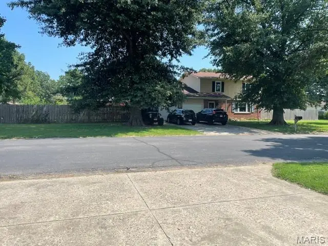 902 Glenn Drive, Sikeston, MO 63801 - #2