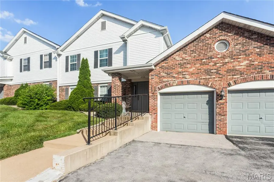 4326 Sunridge Drive #A, Mehlville, MO 63125 - #2