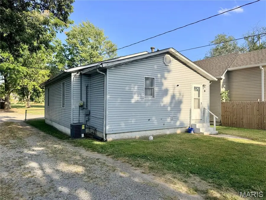 2205 Ohio Avenue, Granite City, IL 62040 - #2