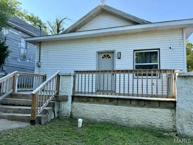 411 Smith Street, Hannibal, MO 63401 - #3