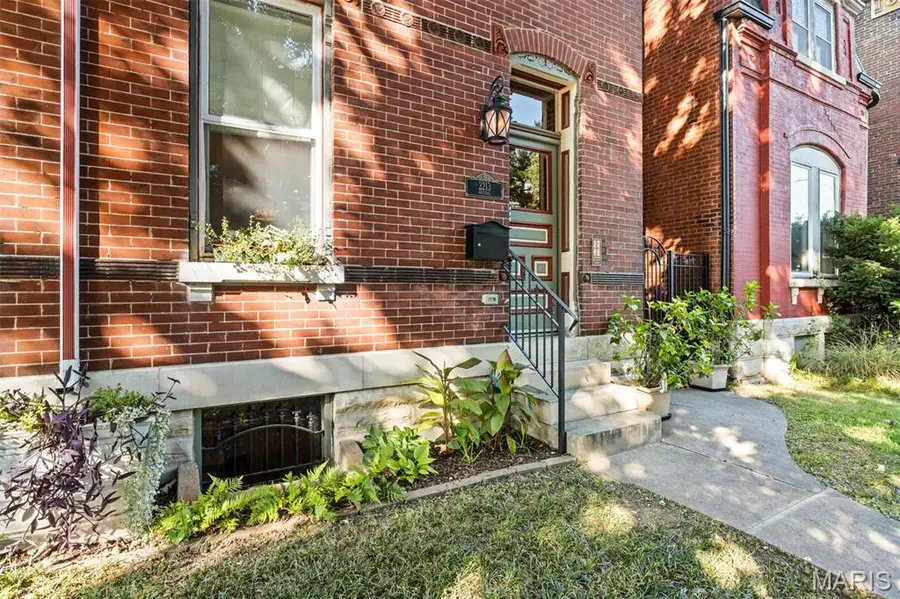 2213 Arsenal Street, Saint Louis, MO 63118 - #3