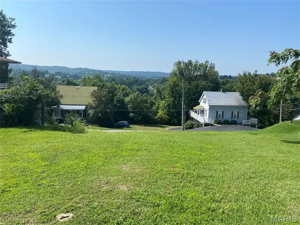 230 W 4th Street, Hermann, MO 65041