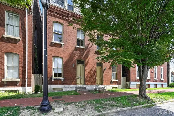 1704 S Tucker Boulevard, St Louis, MO 63104