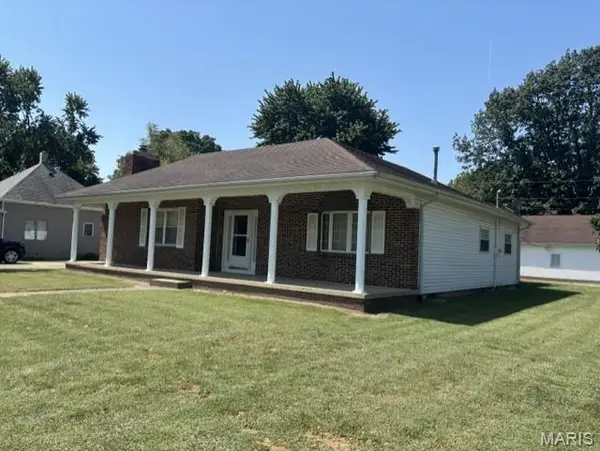428 N 1st Street, Witt, IL 62094