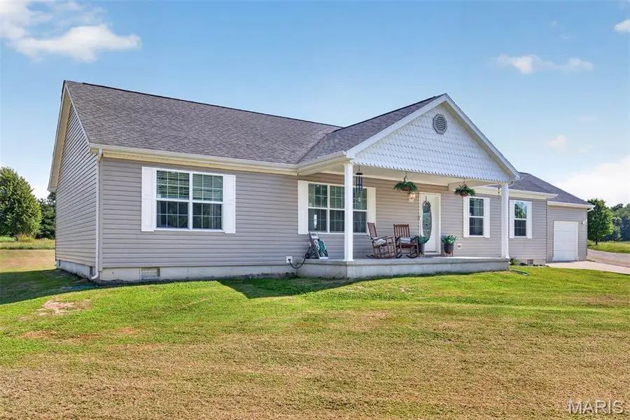 3 Algonquin Lane, Pocahontas, IL 62275 - #3