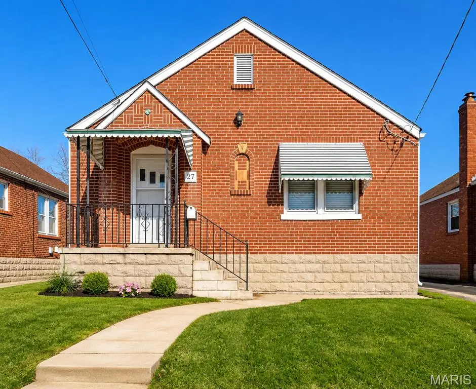 227 W Loretta Avenue, Saint Louis, MO 63125 - #1