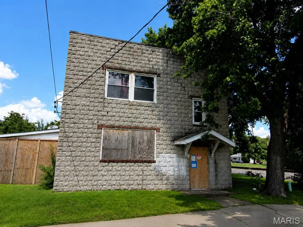 300 E Forest Street, Hartford, IL 62048 - #1