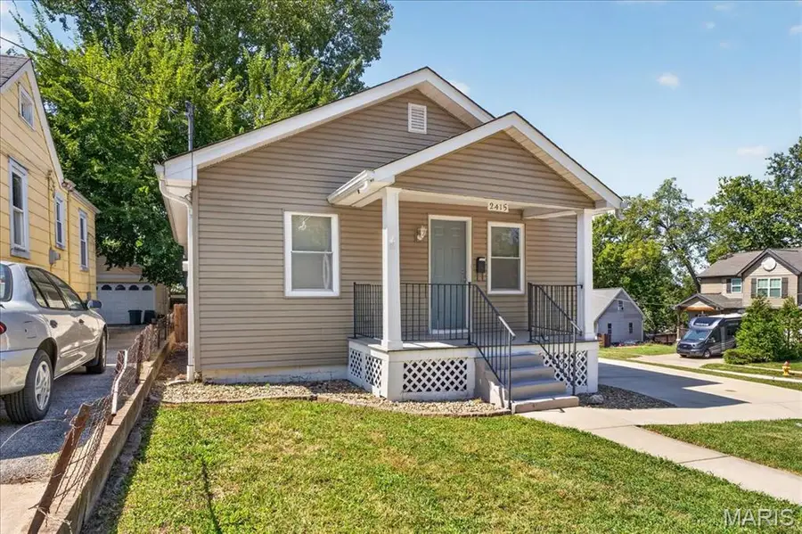 2415 Florent Avenue, Saint Louis, MO 63143 - #2