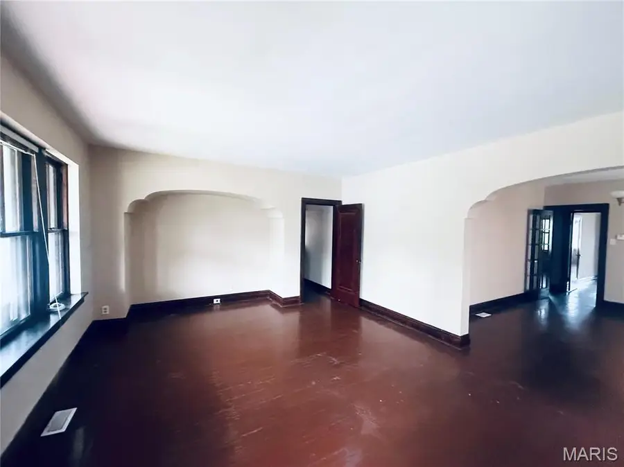1631 Mclaran Avenue, Saint Louis, MO 63147 - #2