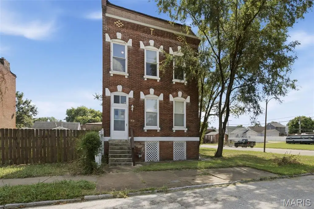 3034 Rutger Street, Saint Louis, MO 63104 - #1