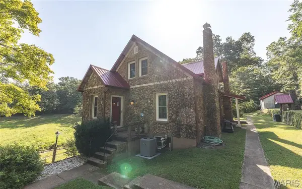 385 Highway V, Davisville, MO 65456