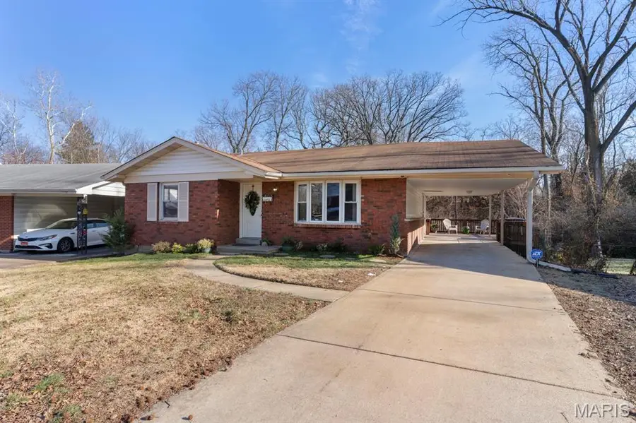 4132 Crestland Drive, Saint Louis, MO 63121 - #2