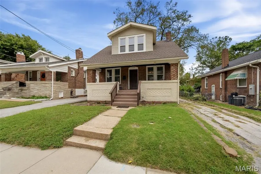 2256 Yale Avenue, Maplewood, MO 63143 - #3