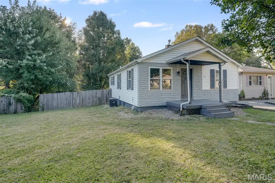 717 Greenwood Place, Collinsville, IL 62234 - #3