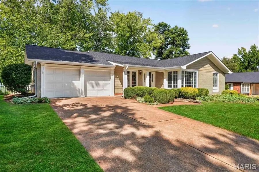15345 Country Ridge Drive, Chesterfield, MO 63017 - #2