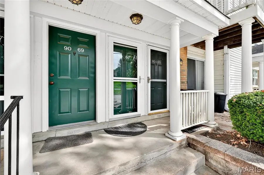 9067 Wrenwood Lane, Brentwood, MO 63144 - #2