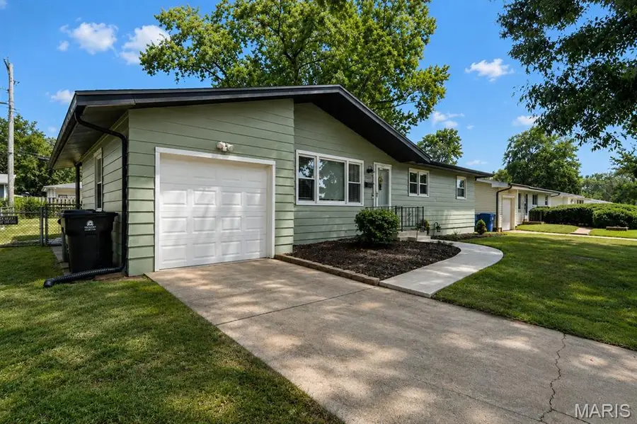 1305 Lindsay Lane, Florissant, MO 63031 - #2