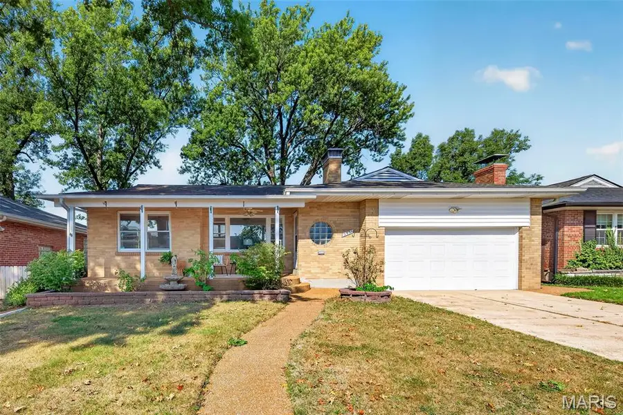 5931 Clifton Avenue, Saint Louis, MO 63109 - #2