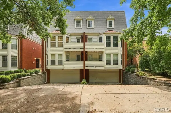 4468 Mcpherson Avenue #4A, St Louis, MO 63108