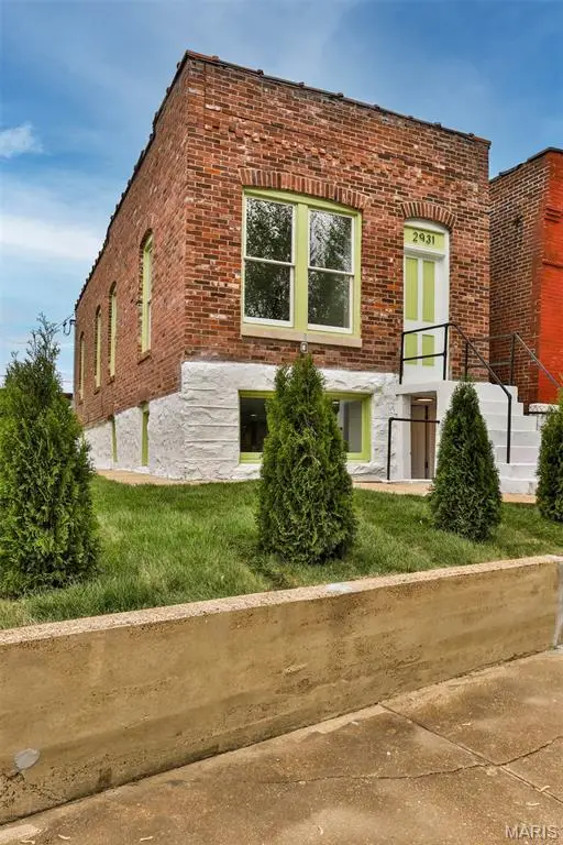 2931 Indiana Avenue, St Louis, MO 63118