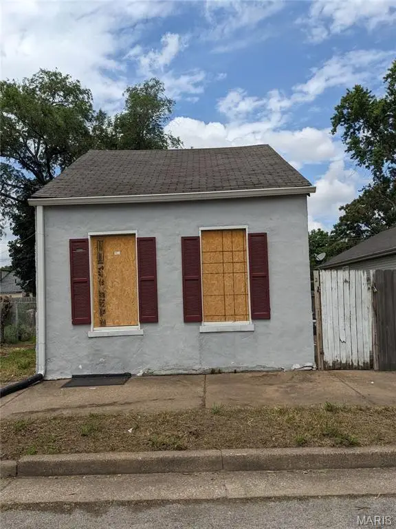 7719 Minnesota Avenue, Saint Louis, MO 63111 - #2