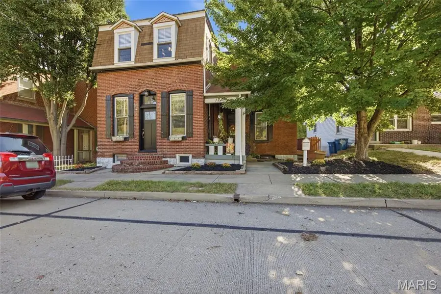 1216 N 5th Street, Saint Charles, MO 63301 - #3