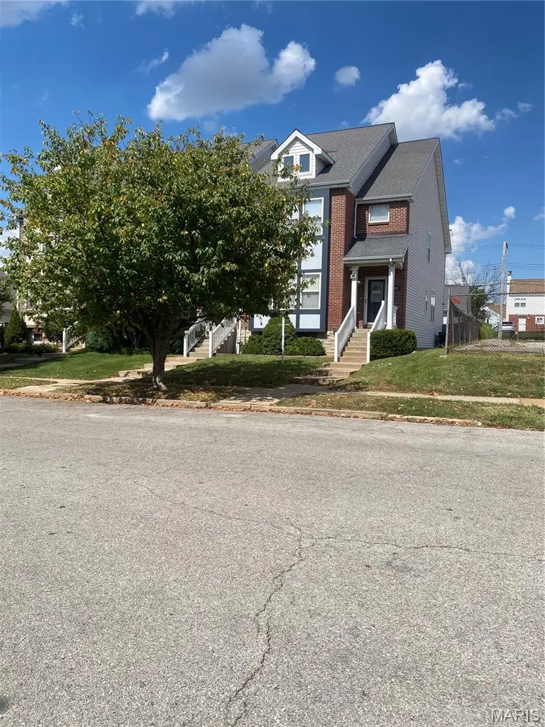 4051 Mcpherson Avenue, Saint Louis, MO 63108 - #1
