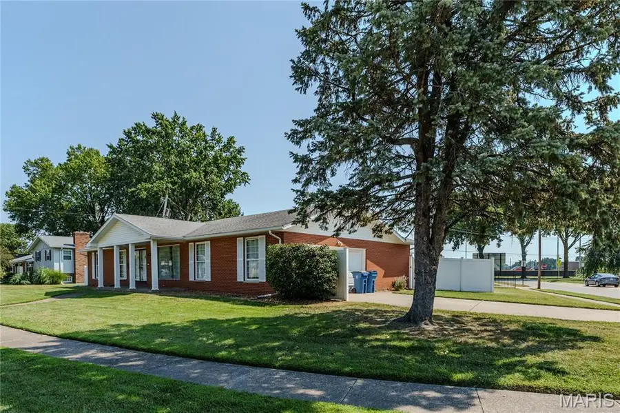 3300 Colgate Place, Granite City, IL 62040 - #3