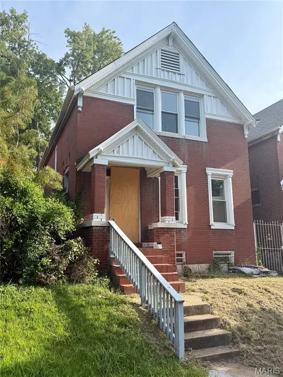 3003 Keokuk Street, St Louis, MO 63118