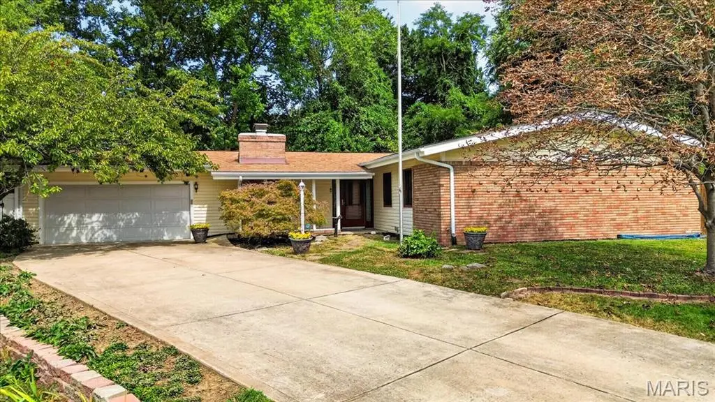 1639 Red Gate Lane, Saint Louis, MO 63146 - #1