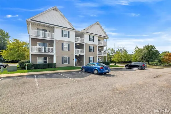 9733 Crayford Road #9E, St Louis, MO 63123