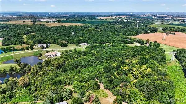 XXX Country Estates Drive, Columbia, IL 62236