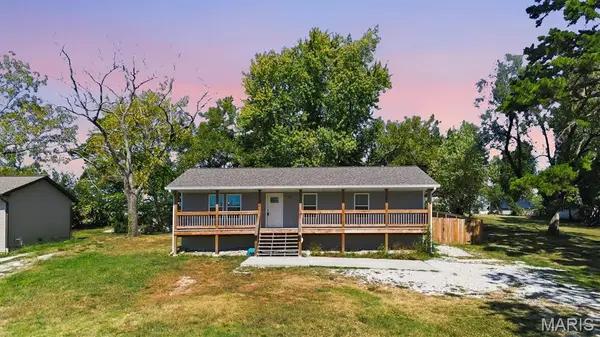 307 S Nettleton Avenue, Mansfield, MO 65704
