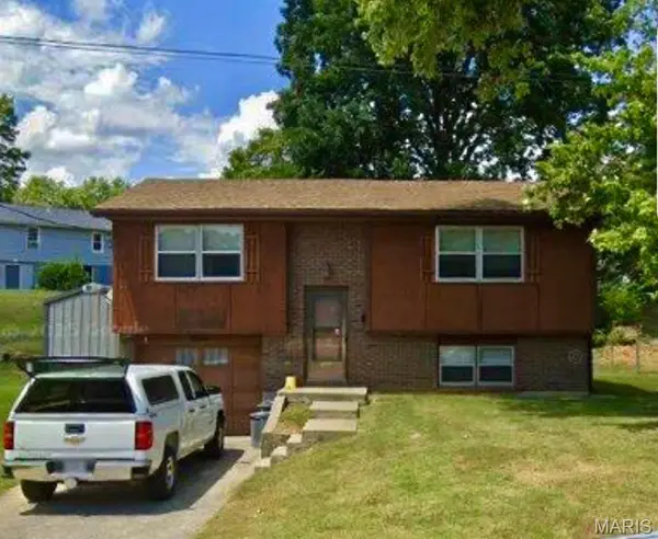 702 Rosamund Street, Jackson, MO 63755