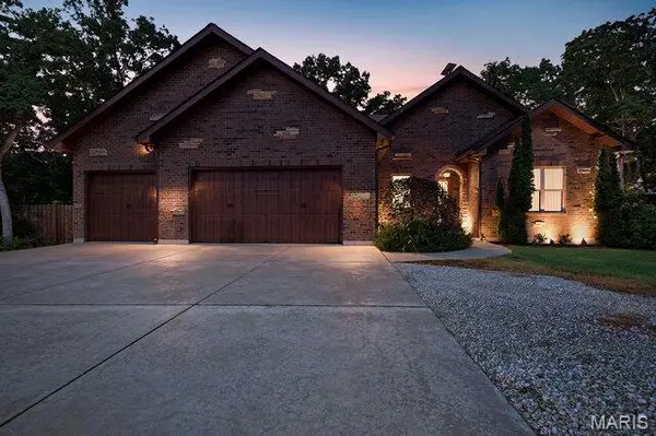 23540 Cabin Ridge Drive, Warrenton, MO 63383