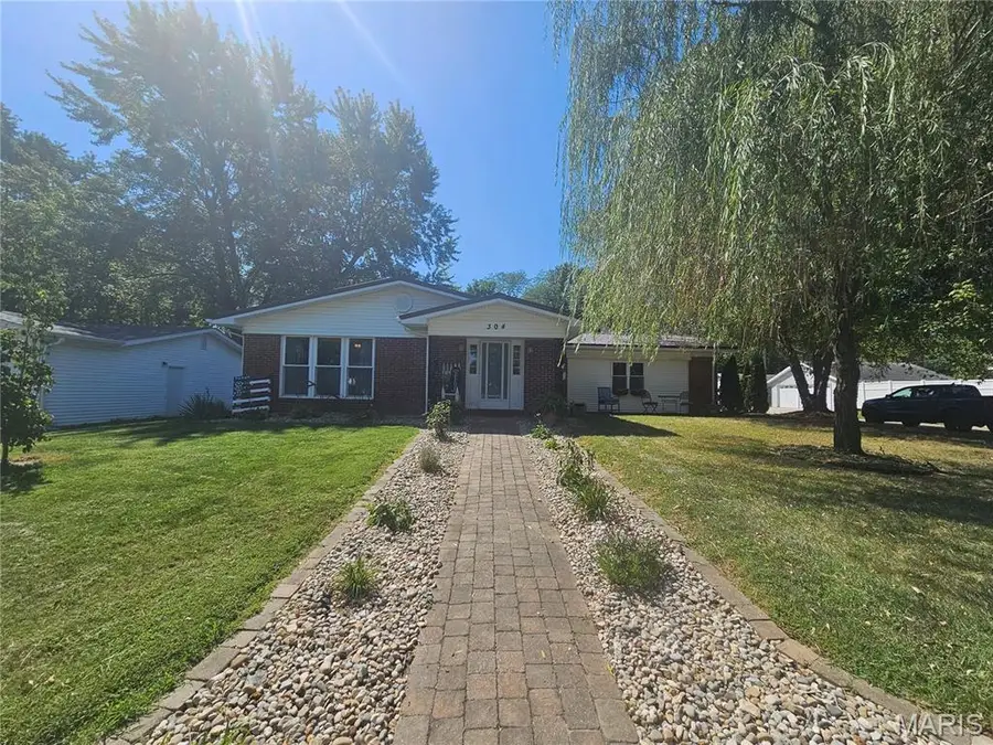 304 Edna Lane, Sparta, IL 62286 - #2