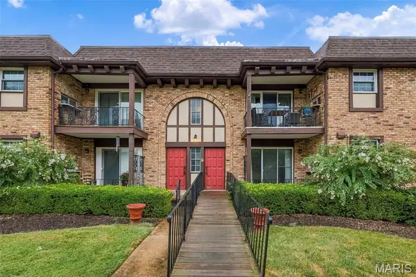 11872 Cresta Verde Drive #B, St Louis, MO 63146