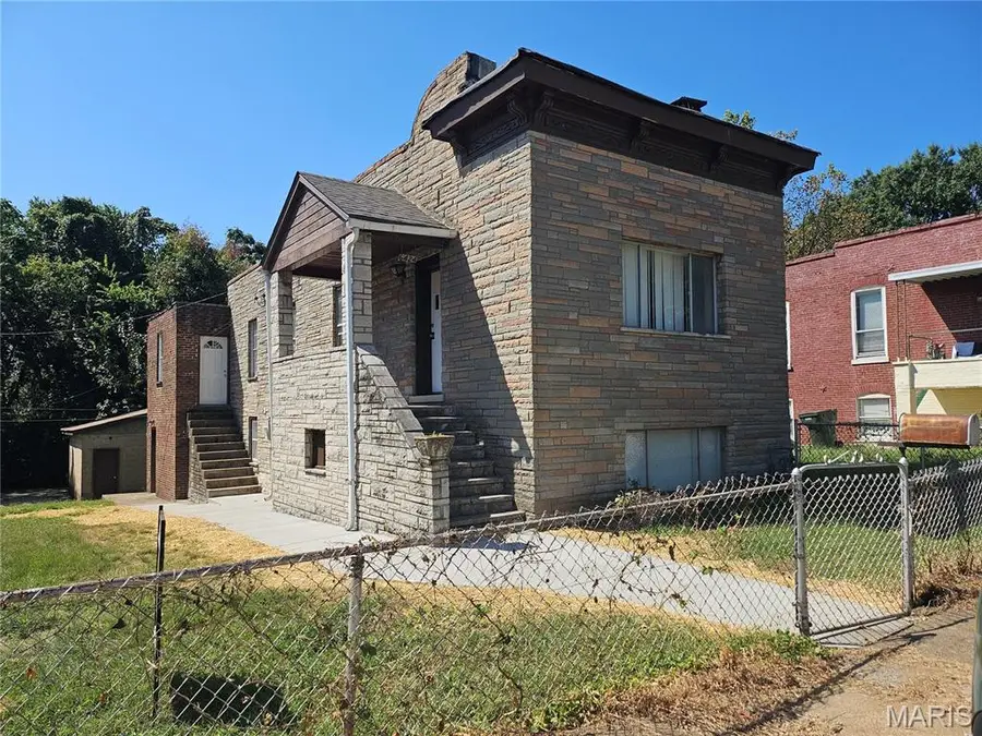 6424 Brockschmidt Place, Saint Louis, MO 63139 - #2