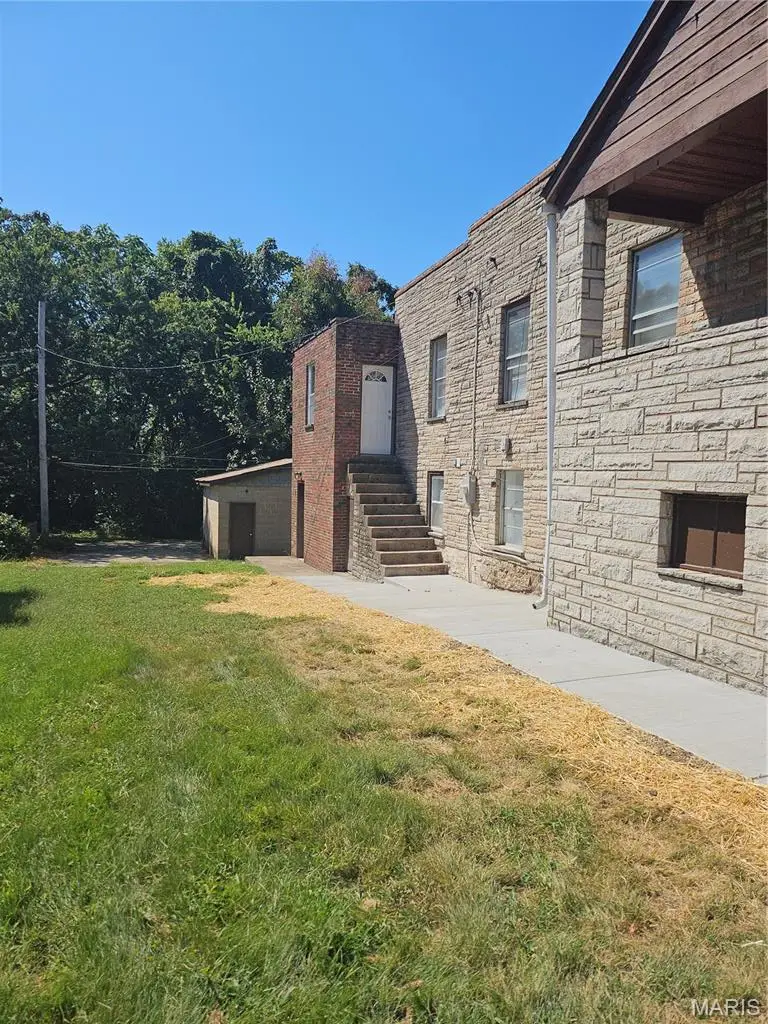 6424 Brockschmidt Place, Saint Louis, MO 63139 - #3