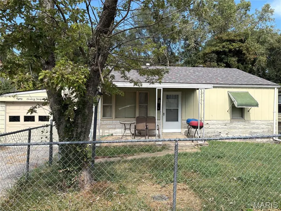 8731 Shirley Avenue, Saint Louis, MO 63121 - #2