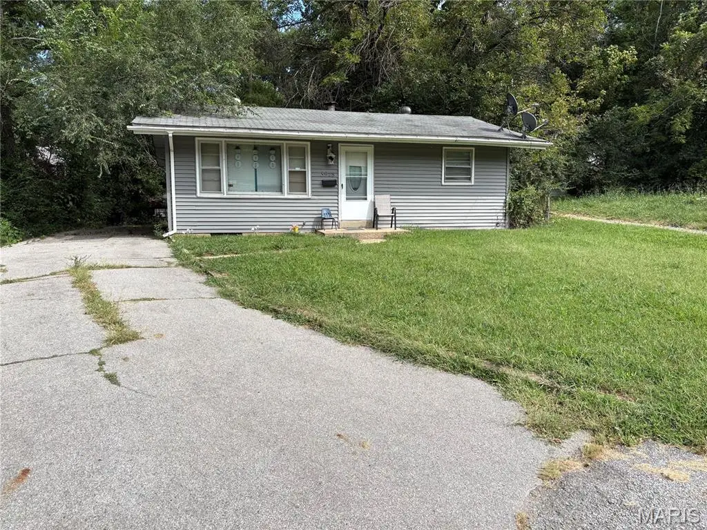 3928 Lada Avenue, Saint Louis, MO 63121 - #1