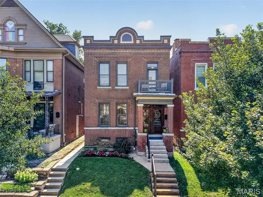 3956 Russell Boulevard, Saint Louis, MO 63110 - #3
