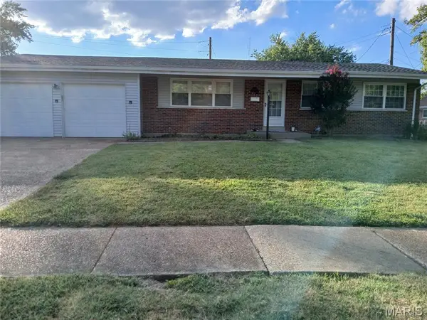 1395 Pepperhill Drive, Florissant, MO 63033